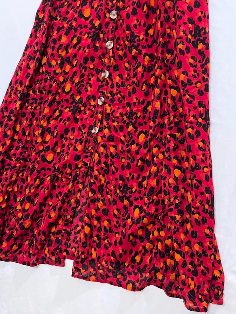 Alya Red Leopard Print Midi Dress Size Small Button Front Smocked Boho Summer - Picture 4 of 13